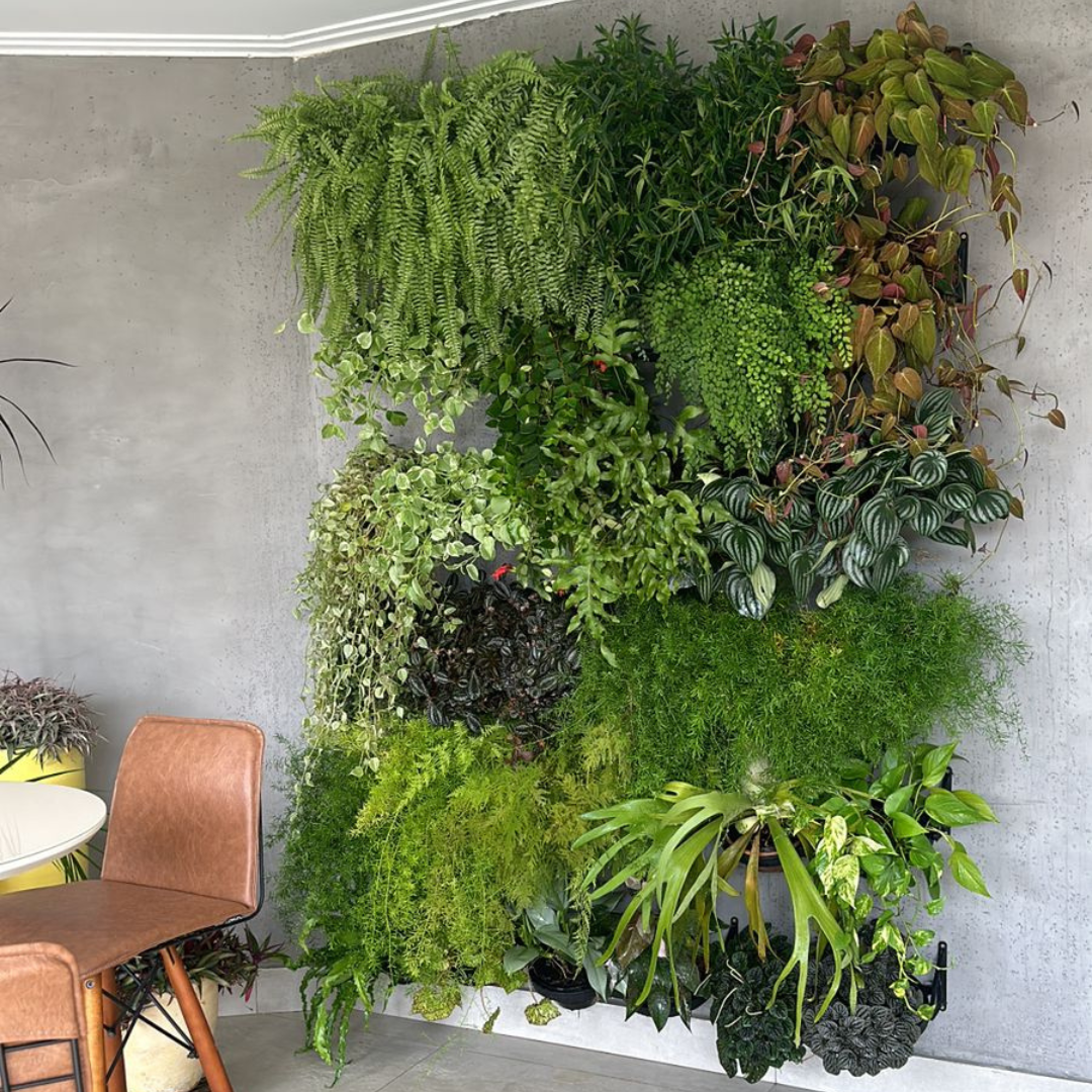 GreenUp Vertical Garden – Single Pot Modules (🧩20 modules · 🪴1 pot per module · 🌱Supports 20 plants)
